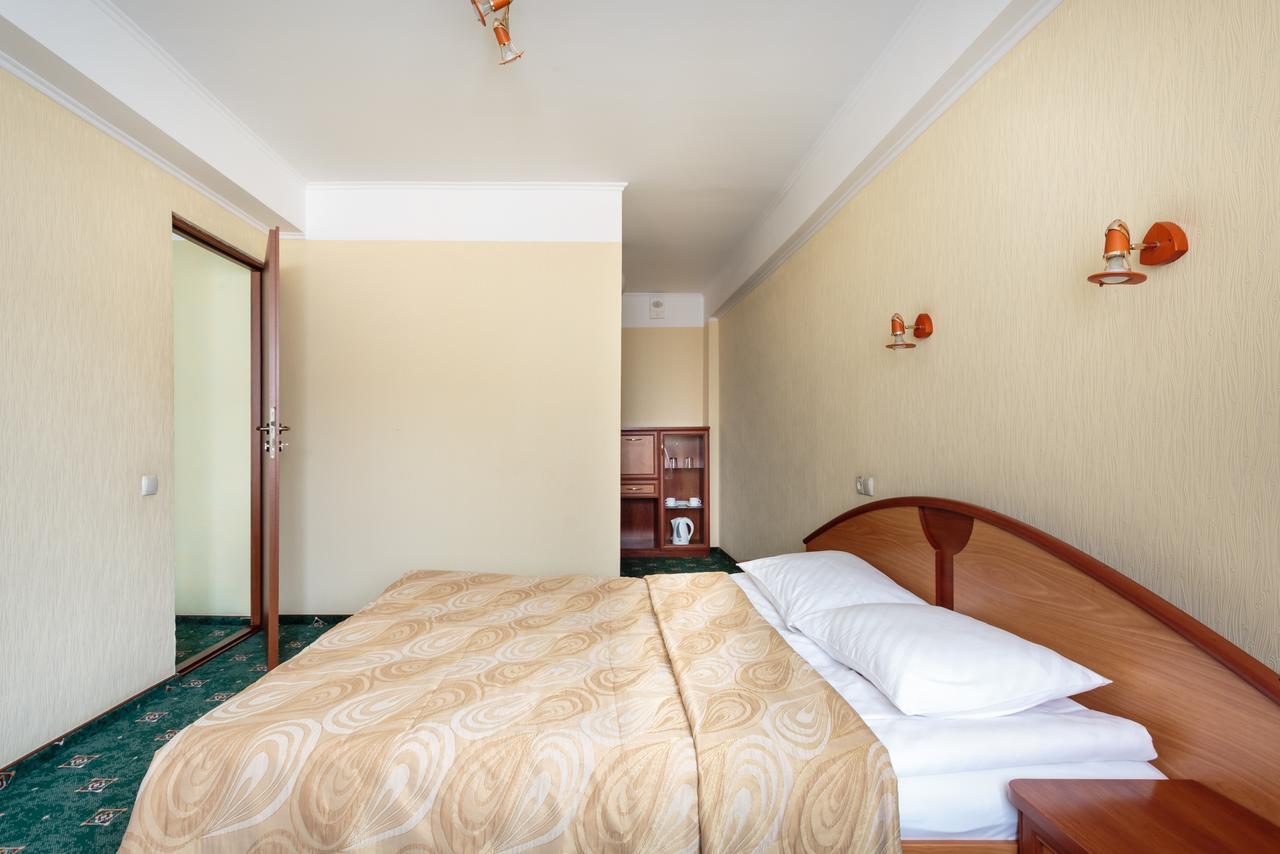 Tourist Hotel Complex Kyiv Exterior foto